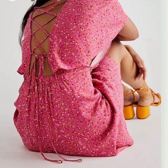 FREE PEOPLE Florence Ditzy Floral Flutter Sleeve Smocked Pink Mini Dress S - Picture 6 of 16